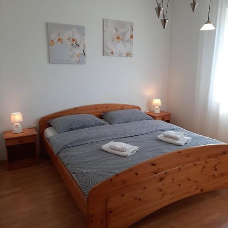 Apartman Mila Novi Vinodolski Exterior photo